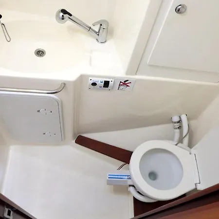 Yacht Bavaria 42 - Roxana Hotel en barco