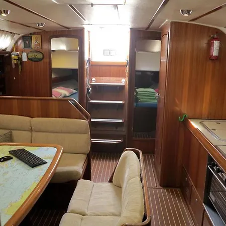 Yacht Bavaria 42 - Roxana Hotel en barco *